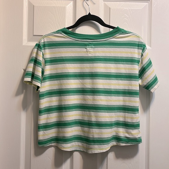 XS Women’s RVCA Cropped T-Shirt - Picture 2 of 6